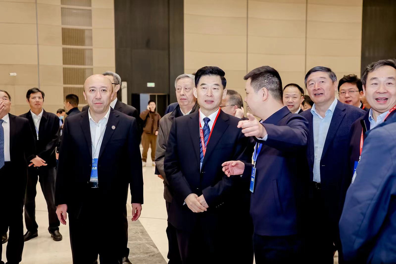 �µ�����(�й�)���޹�˾����