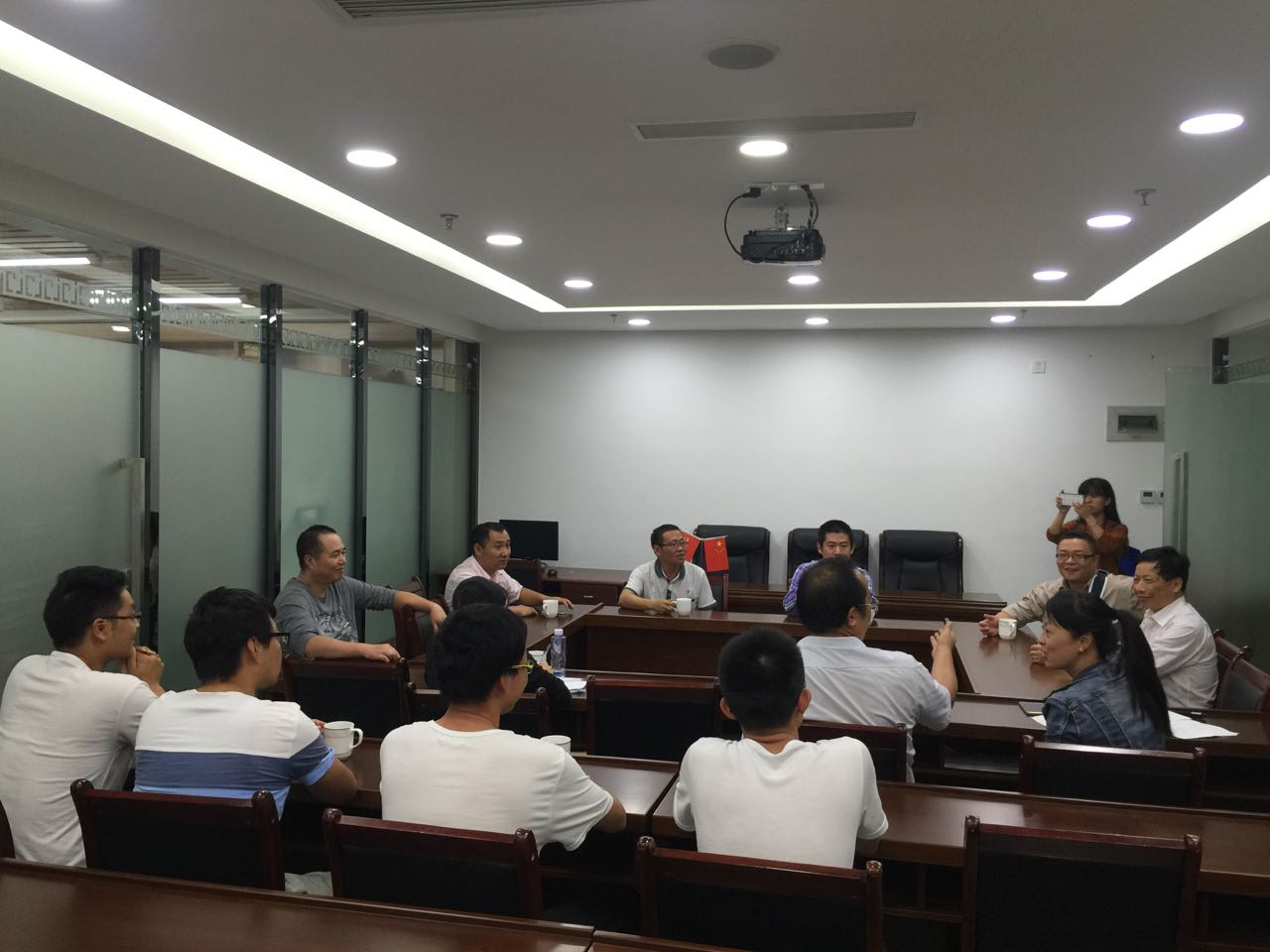 �µ�����(�й�)���޹�˾����